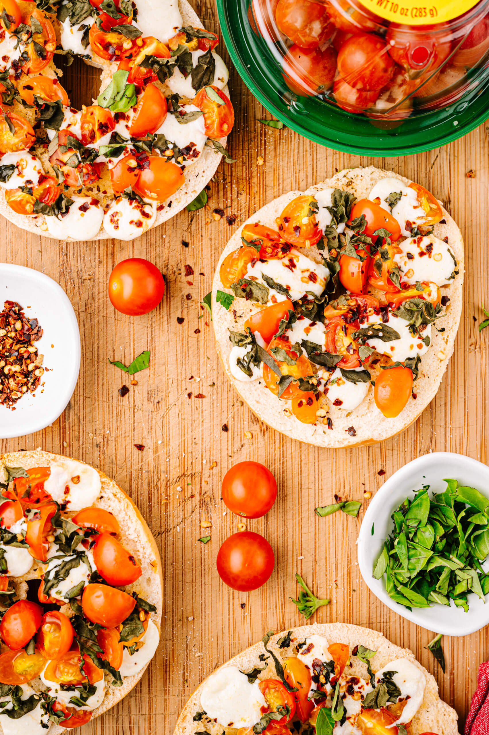 Margherita Pizza Bagel NatureSweet